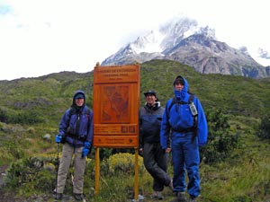 team trail sign