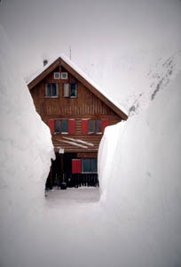 Durand Glacier Chalet, photo Hal Murray